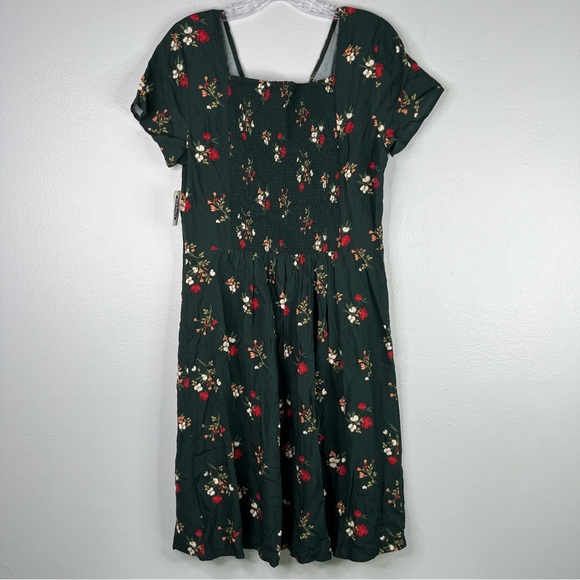 Old Navy Dress Women’s L Tall Green Red Floral V-Neck Smocked Short Sleeve Mini - Picture 8 of 12